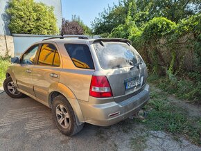 Predám kia sorento 4x4 - 4