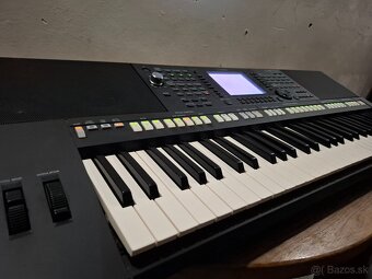 Yamaha psr s750 - 4