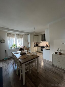 Na predaj 4-izbový byt (126,42 m²) s garážou. - 4