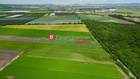 Na predaj investičný pozemok 10 115 m² Hviezdoslavov na farm - 4