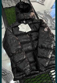 Moncler - 4