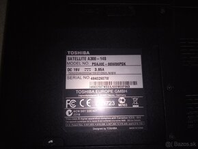 Toshiba satelite a300-14S - 4