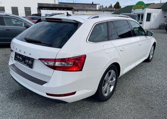 Škoda Superb 2.0 TDI DSG LED DCC nafta automat 110 kw - 4