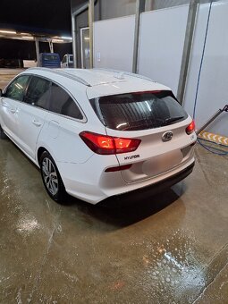 Hyundai i30cw - 4