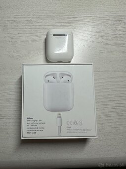 Apple Airpods with Charging Case - 4