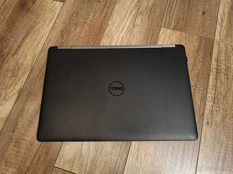 Dell Latitude E5570 - 4