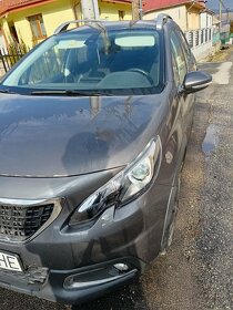 Peugeot - Diesel model : 2008 Allure 1,5 BLUEHDI - 4