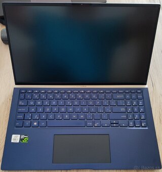 ASUS Zenbook 15 UX534F - 4