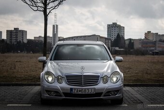 Mercedes-Benz E 500 4MATIC - 4