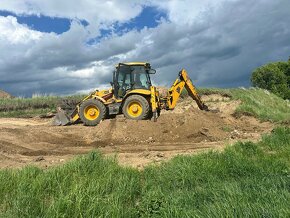 Predám zachovalý bager jcb 4cx - 4