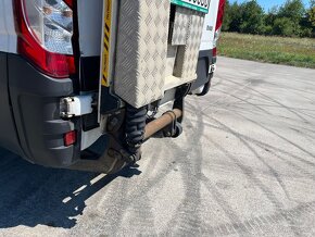 Iveco Daily Kabína 125kw, Hydraulické čelo - 4