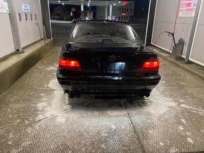 BMW E38 740iL V8 LONG - 4