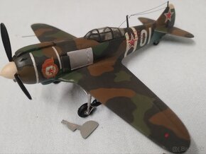 Zhotovené plastikové modely 1/72 - 4