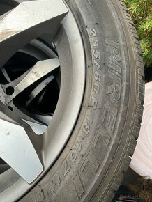 Pirelli 235/60 R18 - 4