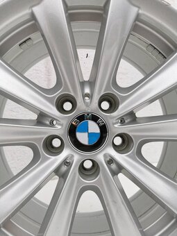 BMW F10, F11 orig. alu disky 8J 5x120 R17 ET30 - 4