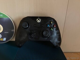 Predám Xbox One S 500GB + Controller + FIFA 18 - 4