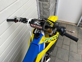 Suzuki RMZ 250 - 4