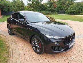 Maserati Levante SQ4 gransport - 4