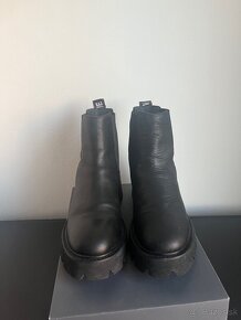 Predám dámske chelsea boots / topánky - 4