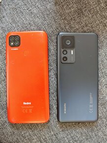 Xiaomi 12T pro a Xiaomi 9C NFC - 4