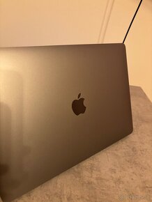 MacBook Air 2020 M1 256GB 8GB RAM - 4