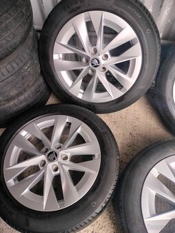 4ks alu disky orig. Škoda 5x112 R17 pneu 6mm 205/55 r17 - 4