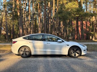 Tesla Model 3 Standard Range Plus 54kWh RWD - 4