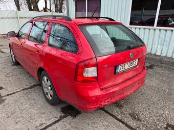 ŠKODA OCTAVIA 1,6 TDI 77 KW,ROK 2011,NAJ 191 TKM,DIGI KLIMA - 4