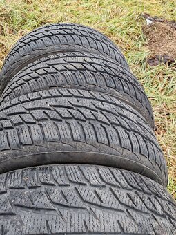 215/60 r17 zimné - 4