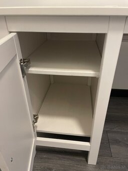 Predám písací stol Hemnes - 4