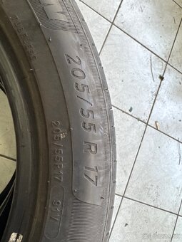 Predám 2ks letné 205/55 R17 MICHELIN - 4