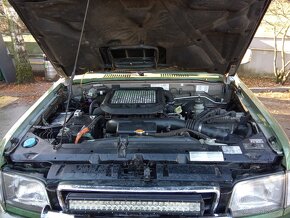 Isuzu trooper - 4