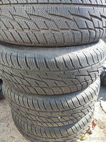 Predám zimné pneu 195/65 R15 na diskoch 5x100 - 4