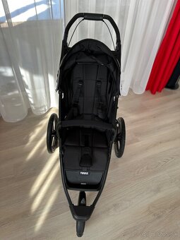 Thule Urban Glide 2 - Black on Black - 4