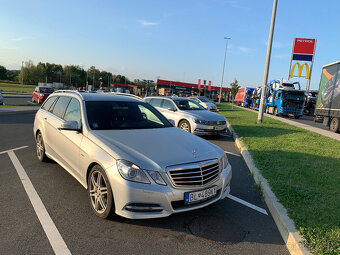 Predám Mercedes-Benz W212 E220 CDI po veľkom servise - 4