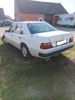 Mercedes E300D W124 - 4