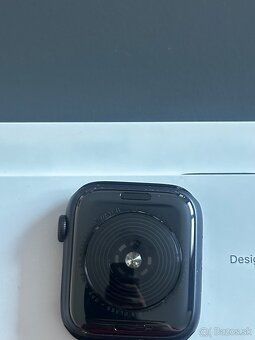 Apple Watch SE 44mm Space Gray - 4