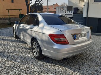 Mercedes C trieda 200 CDI BlueEFFICIENCY - 4