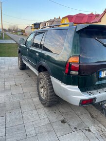 Mitsubishi Pajero Sport - 4