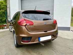 Kia Ceed 1.4 benzin 73kw BRONZE 4/2016 - SK AUTO - 4