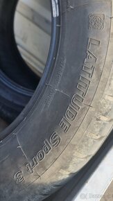 Pneu 255/55 R18 - 4