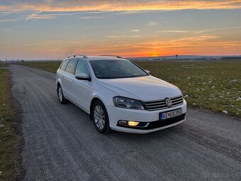 Volkswagen Passat Variant 2.0 TDI Comfortline DSG - 4