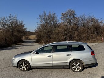 Predám VW Passat B6 2.0TDI DSG - 4