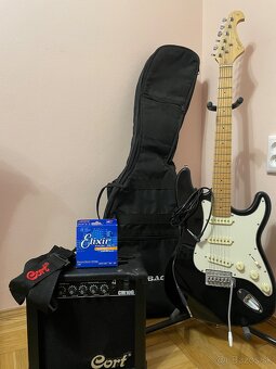 Tenson California Stratocaster + Cort CM10G - 4