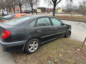 Toyota avensis T22 1.6 ND - 4