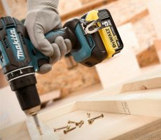 Adaptér DeWALT + MILWAUKEE 18V / MAKITA 18V - 4