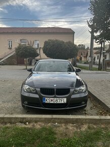 Bmw e90 318i - 4