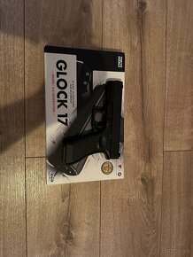 Predám aug a glock 17 airsoft Znižena cena - 4