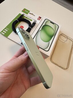 Predám vymením Iphone 15 Green 128GB v záruke - 4