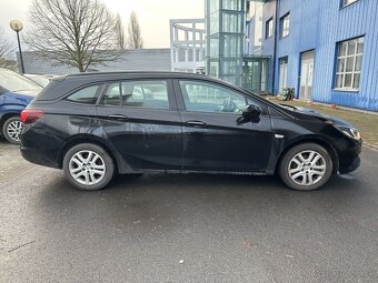 Opel Astra Sports Tourer 1.6 CDTI – výborný stav - 4